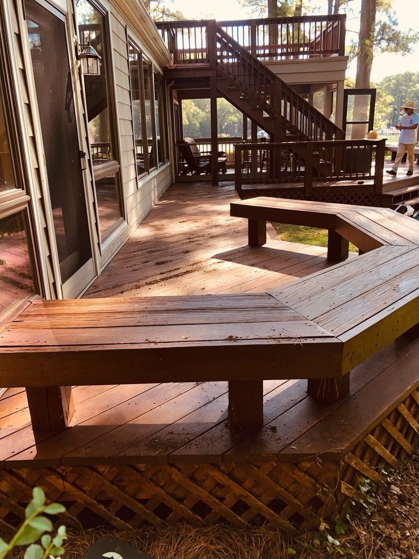 Built-in deck bench after staining